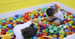 بازی درمانی و تاثیر آن بر کودک 2تا3 سال
